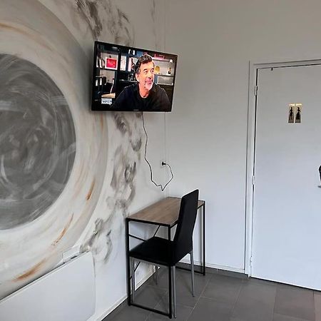 Appartement Idealement Situe Montereau-Fault-Yonne Exteriör bild